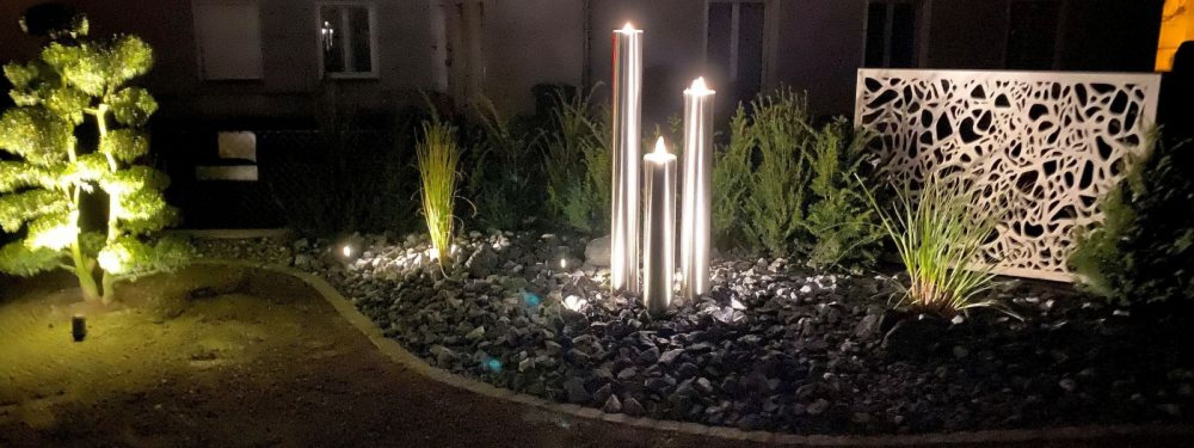 Headermotiv Licht im Garten 6