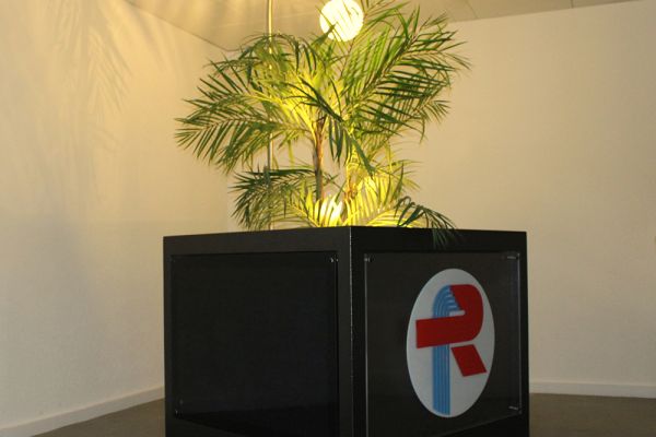 Solartrog_Stromgewinnung_fuer_Beleuchtung.jpg