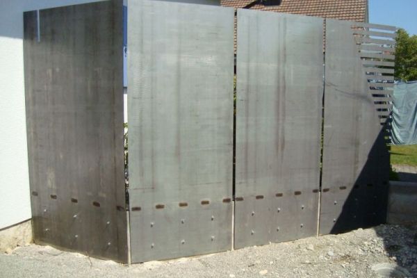 HR_01_Sichtschutzwand_Stahl_rostend.JPG