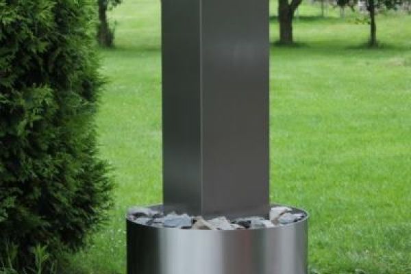 160 Zubehör - Edelstahlverkleidung für eine direkte Platzierung auf dem Terrassenbelag.jpg