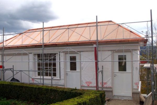 BK_08_Gartenhaus_mit_Kupferdach.JPG