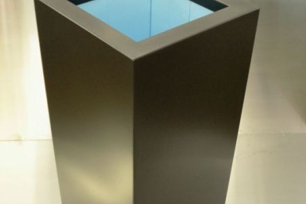 DK_52_Pflanzentrog_ 100cm_hoch_rohnerteufen.ch.jpg