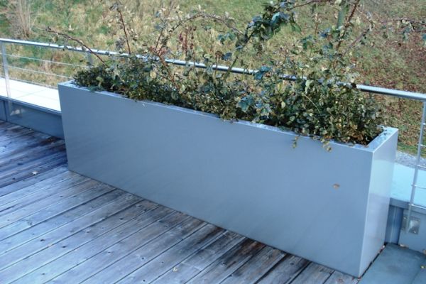 DS_54_Pflanzentroege als Gelaender integriert.jpg