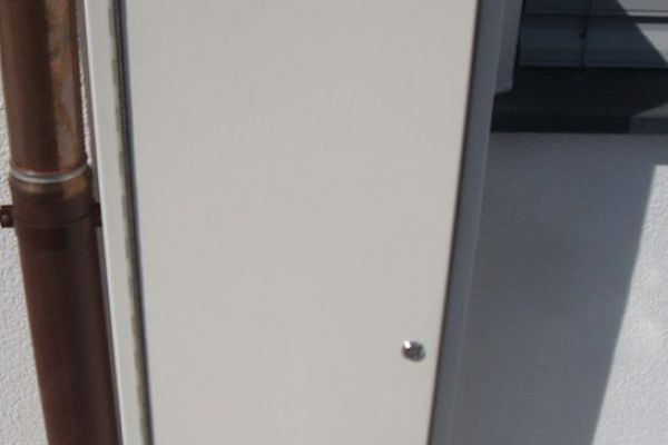 BW_04_ein_ansehnlicher_Schrank_anstelle_der_Leitungen.JPG