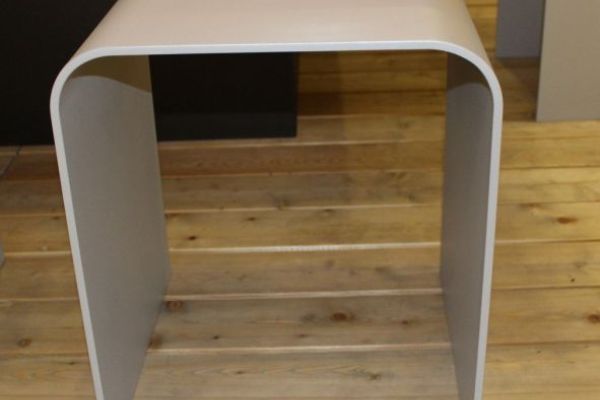GH_08_Hocker_pulverbeschichtet.JPG