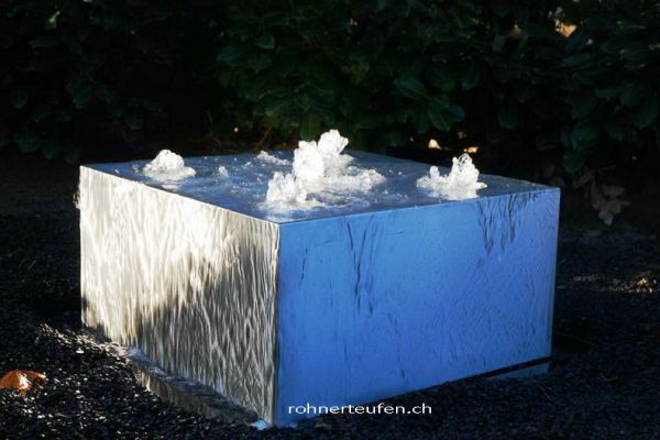Sprudelbrunnen_20_Quader_80x80x40cm.jpg