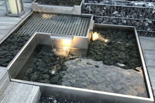WSP_02_mit Unterwasserleuchten.jpg