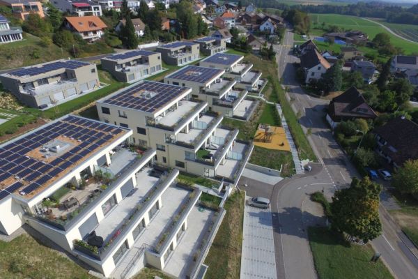 HD1_Wohlfühlklima_durch_viel_Günfläche_auf_jeder_Terrasse.JPG