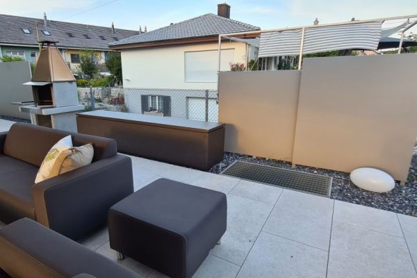 74 Sichtschutzwände als Sitzplatzabschluss.jpg