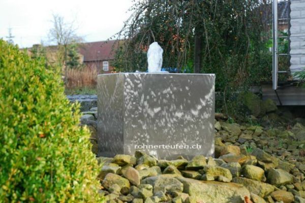 Sprudelbrunnen_19_Quader_50x50x50cm.jpg