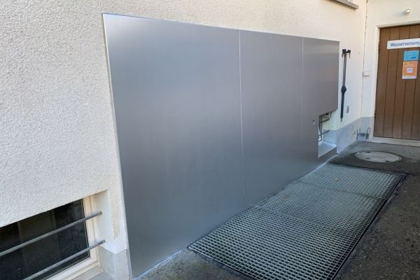 WA1_Fassadenschutz_bei_Abspritzanlage.JPG
