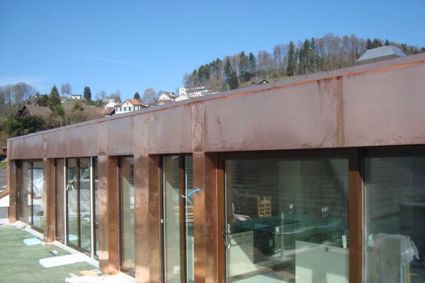 OC1_Flachdachaufbau_mit_Blechbekleidung.JPG