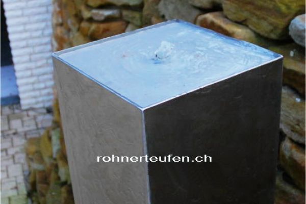 SA_12_Samos_LxB_30x30cm_Hoehe_150cm.jpg