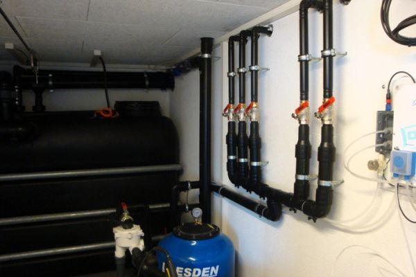 AA_56_Technikraum_zur_Wasserregulierung,_Aufbereitung_und_Beleuchtung.jpg