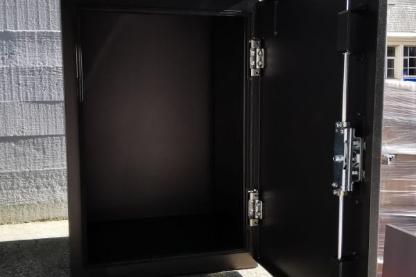 Mini_Gartenschrank offenjpg.jpg