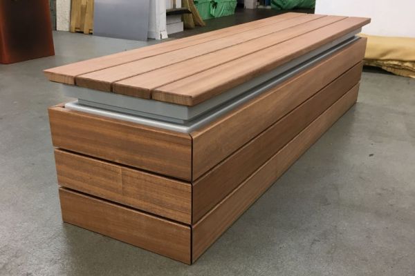 18 ..oder komplett mit Holz eingekleidet.JPG
