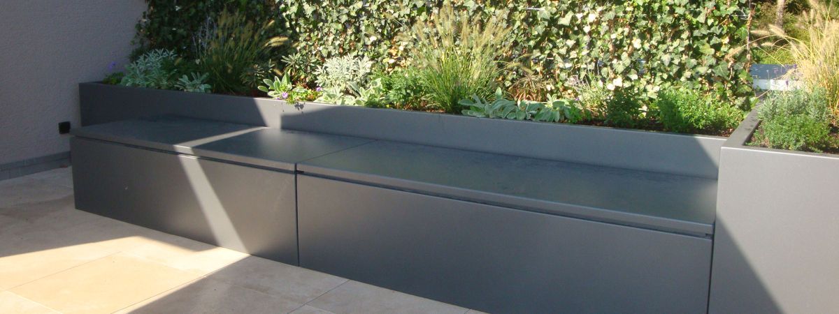 Headermotiv Gartentruhe