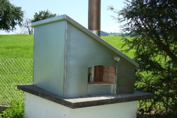 KA 02 Cheminee_-_Pizzaofen CNS geschliffen.JPG