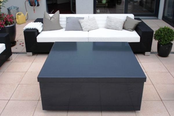 MF 01 Loungetisch auf Rollen.JPG