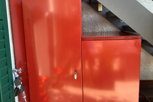 Rohner Schrank_Aussenbereich_mit Aussparung.jpg